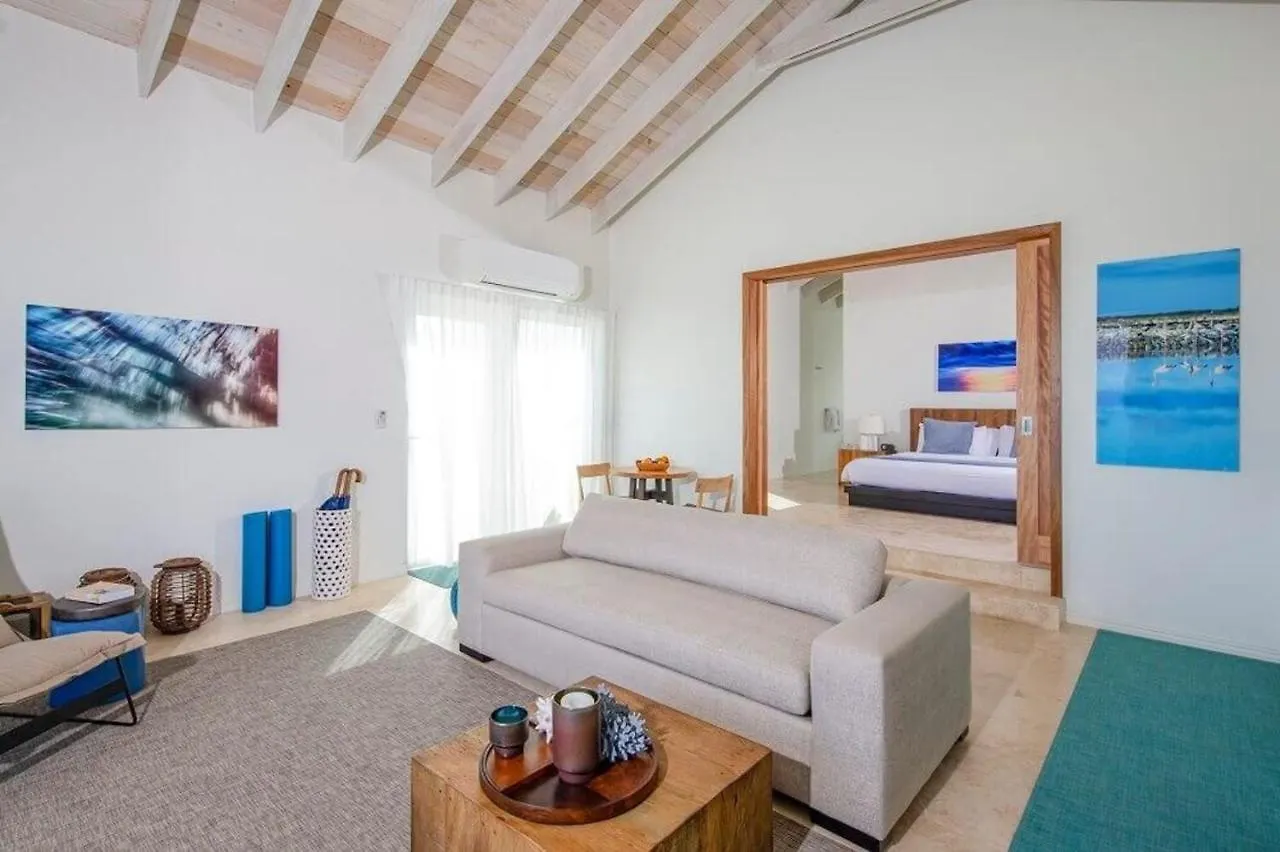Sailrock South Caicos - Oceanview Villas & Suites